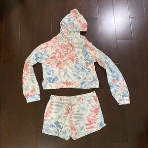Le Lis Tie-Dye Hoodie and Shorts Set - Red, Blue, Cream